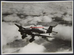 LW/ Foto de Prensa de un Junkers Ju 87 Stuka